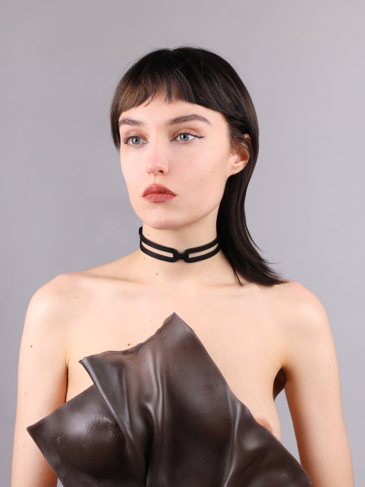 Portrait of Marie wearing the Hope choker by Baby turns Blue Paris
