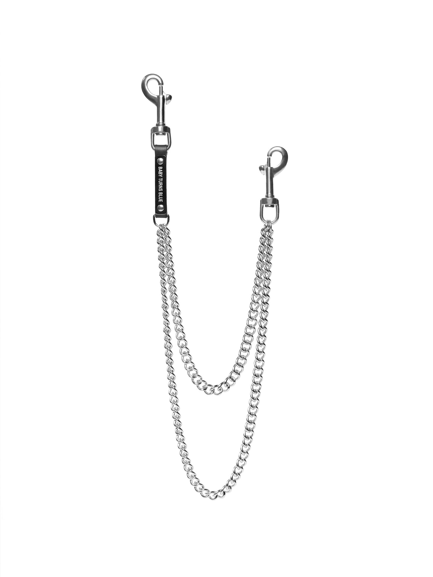 Front view of the Layered chain by Baby turns Blue Paris