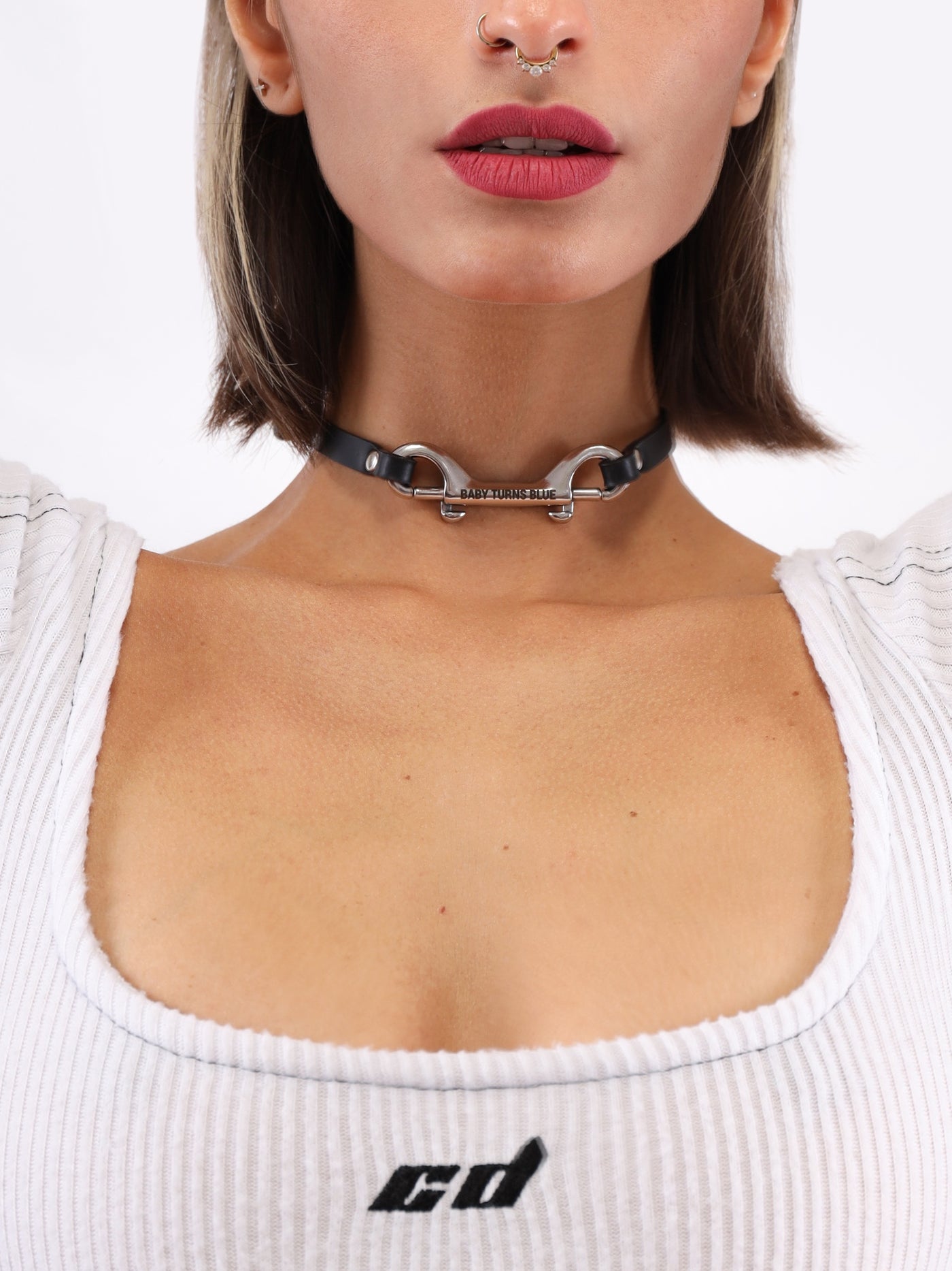 Close up of the Jane choker with brand logo by Baby turns Blue Paris